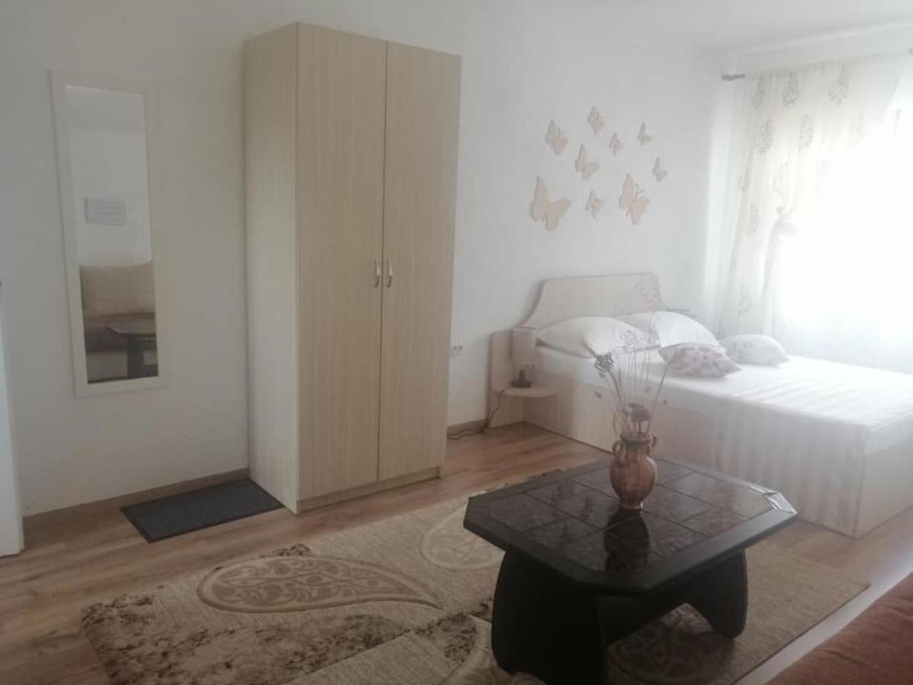 Collias Otel Horezu Dış mekan fotoğraf
