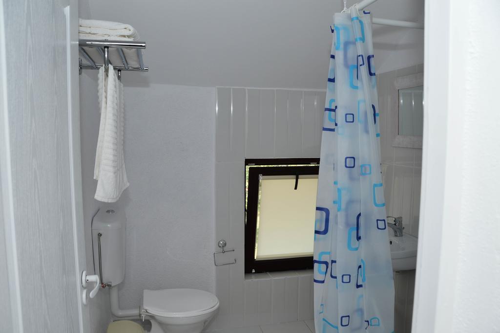 Collias Otel Horezu Dış mekan fotoğraf