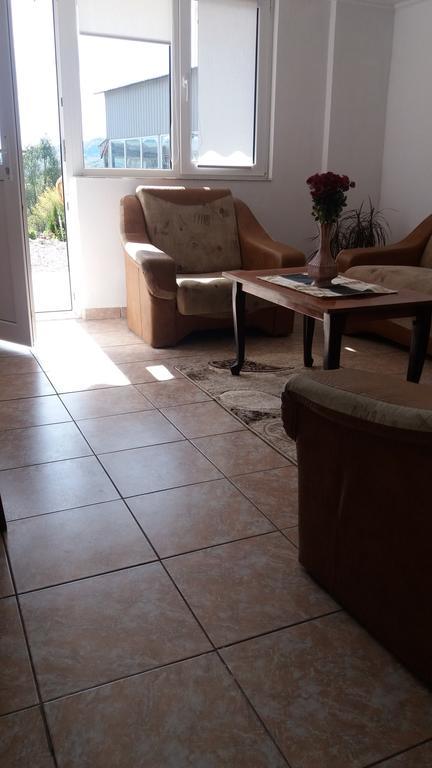 Collias Otel Horezu Dış mekan fotoğraf