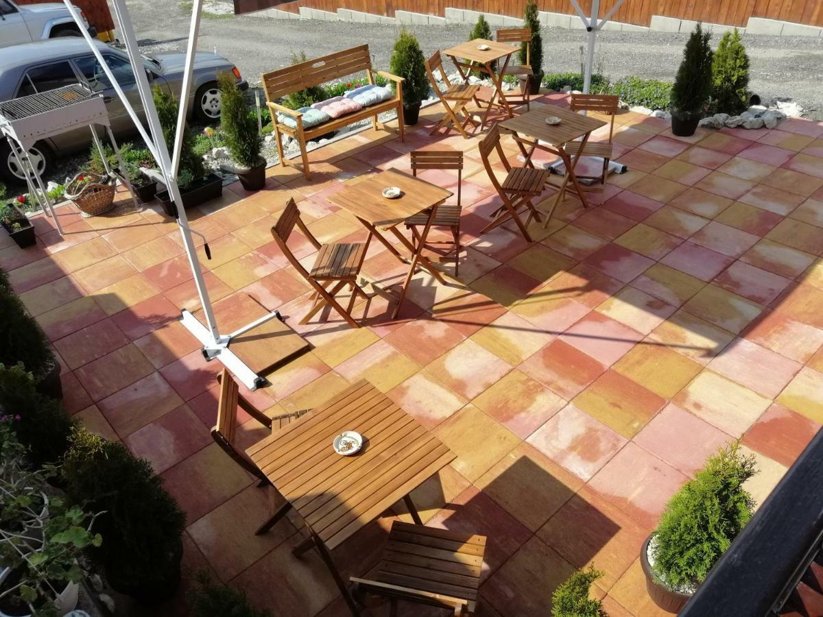 Collias Otel Horezu Dış mekan fotoğraf